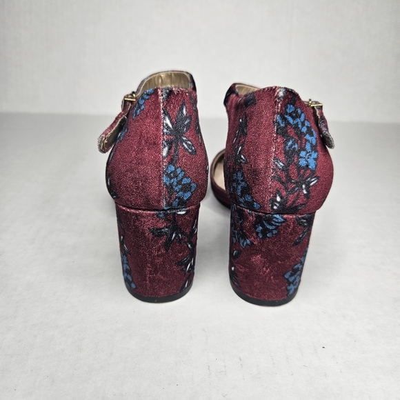 LIBBY EDELMAN floral print velour closed toe ankle strap pump womens shoes 6.5 - Picture 5 of 10